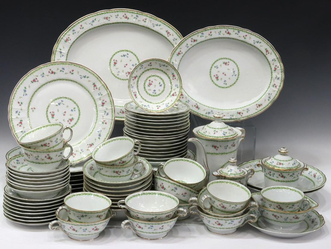 (83) BERNDARDAUD LIMOGES 'ARTOIS' DINNER SERVICE: (lot of 83) Bernardaud Limoges porcelain dinner service, in the "Artois Verte" pattern, comprising: (8) dinner plates, approx 10.25"diam, (8) salad plates, approx 8.5"diam, (8) bread and butter plates