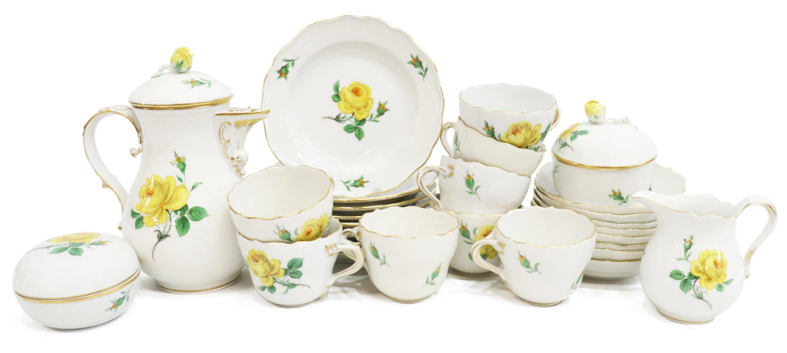 28) MEISSEN 'YELLOW ROSE' PORCELAIN COFFEE SERVICE: (lot of 28) Meissen "Yellow Rose" porcelain coffee and dessert service, each with hand-painted floral pattern, gilt rims and accents, comprising: (1) coffee pot with rose knopped lid, approx 6.5"h, 5.