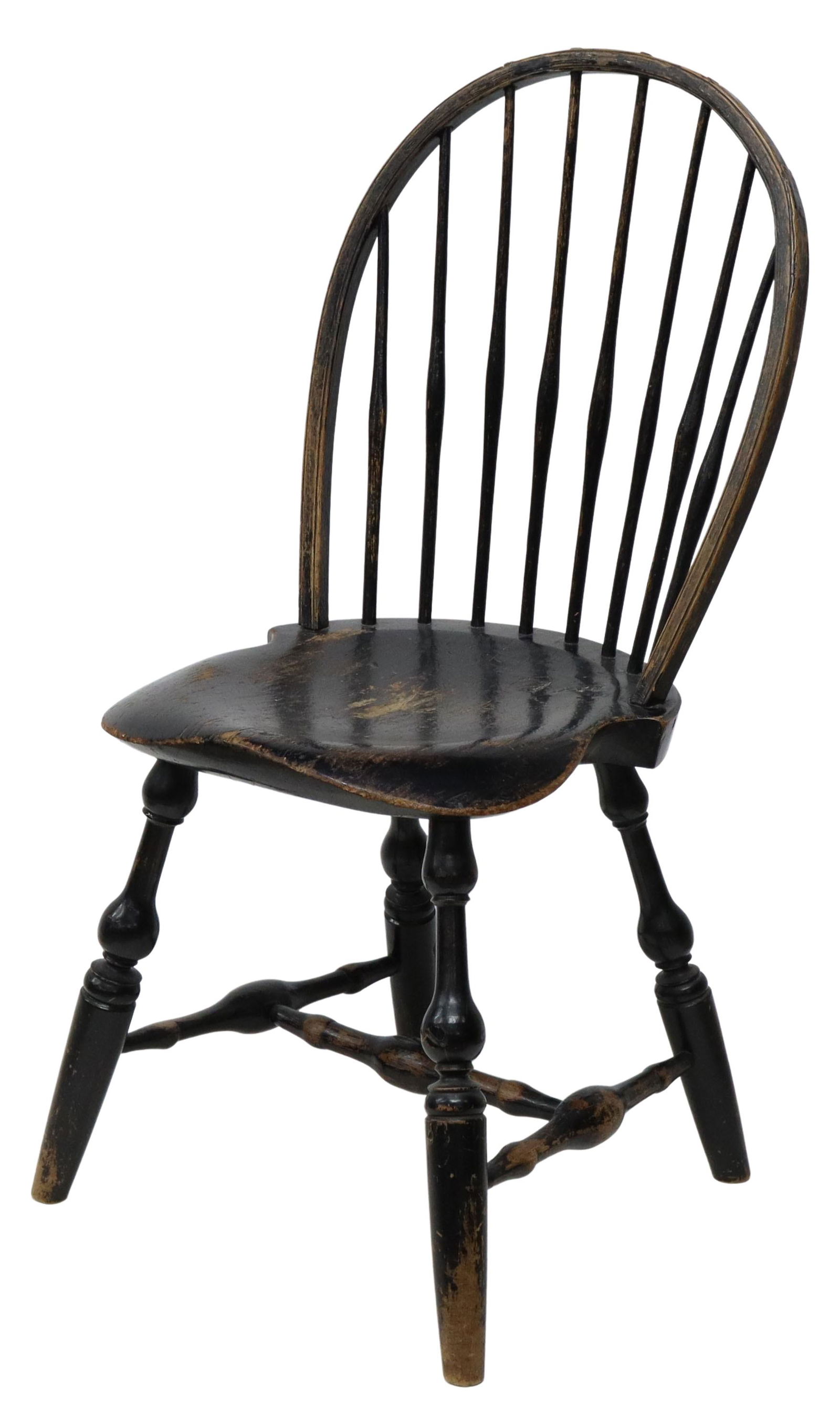 EBENEZER TRACY (ATTRIB.) BOW-BACK WINDSOR CHAIR: American Windsor side chair, attributed by consignor to Ebenezer B. Tracy (Lisbon, Connecticut, 1744-1803), late 18th c., bow-back/ loop-back frame, in a black painted finish, eight central spindles,