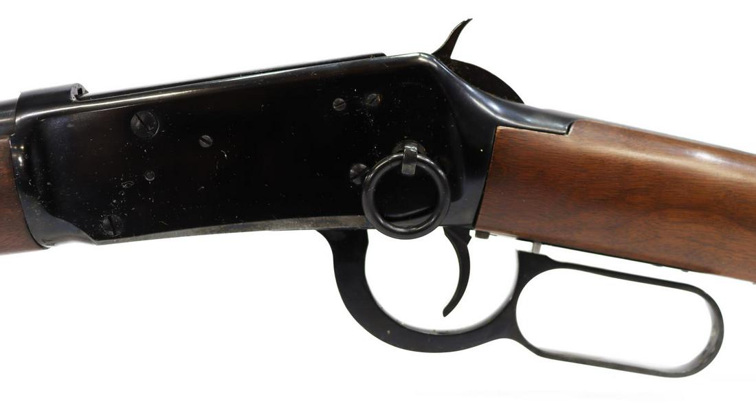 WINCHESTER M94 TEXAS RANGER COMMEMORATIVE CARBINE: Winchester Model 94 saddle ring carbine, Texas Ranger Commemorative, .30-30 caliber, tubular magazine, 20" barrel, fixed front sight, adjustable rear sight, figured walnut stock with inset Texas Range