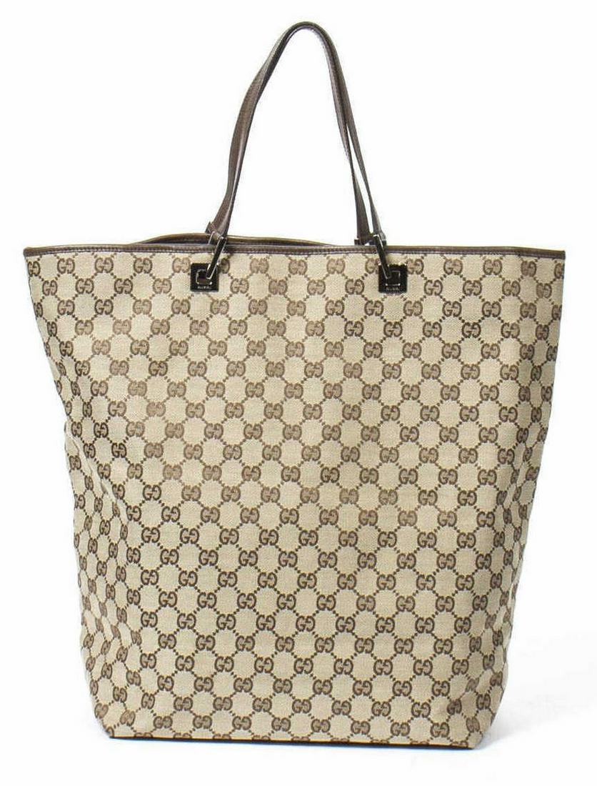 GUCCI MONOGRAM GG CANVAS BUCKET TOTE BAG (1 of 7)