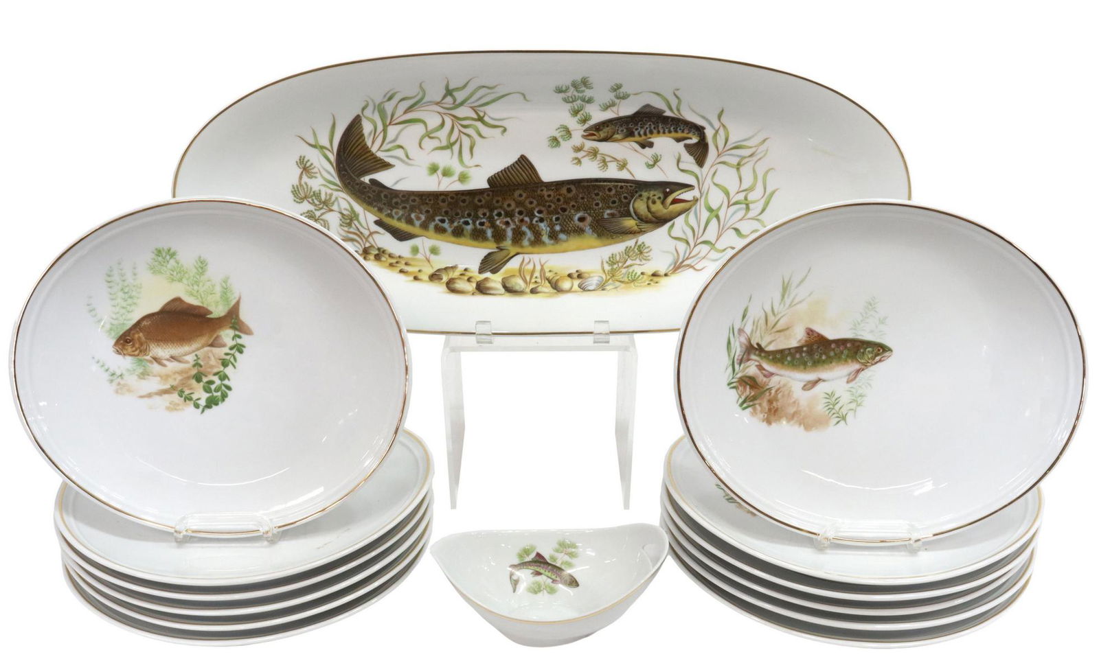 (14) FRENCH PORCELAIN FISH PLATES, PLATTER & SAUCE (1 of 4)
