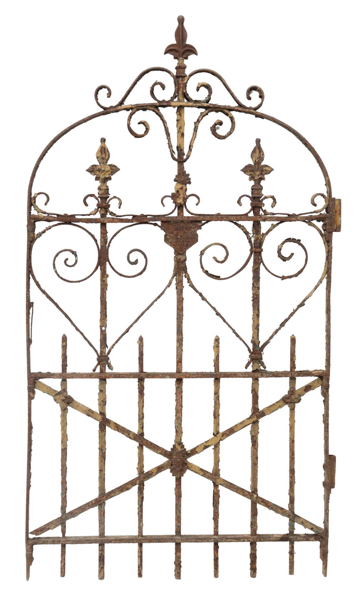 VICTORIAN ARCHITECTURAL WROUGHT IRON GARDEN GATE (1 of 2)