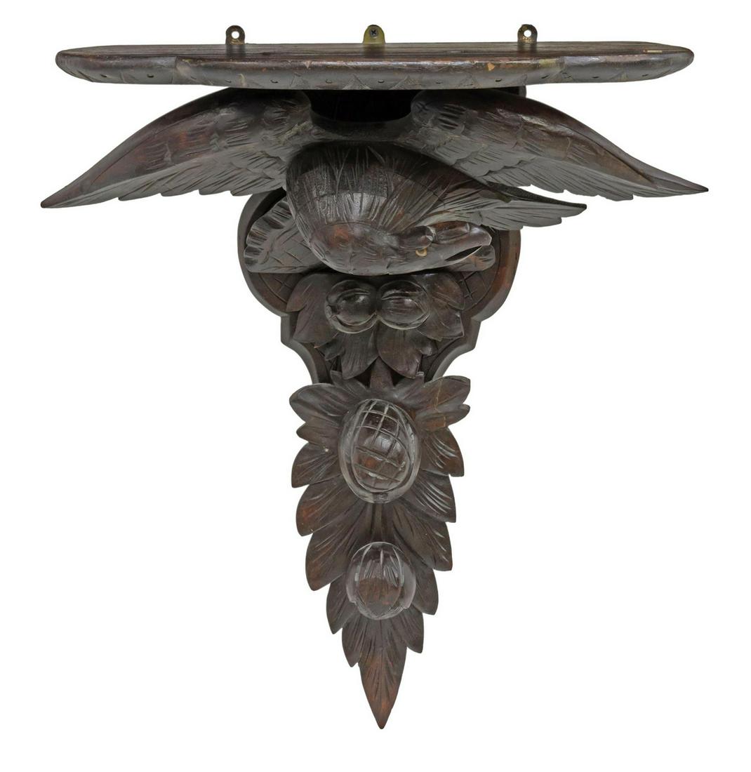 BLACK FOREST CARVED EAGLE MOUNTED WALL BRACKET (1 of 3)