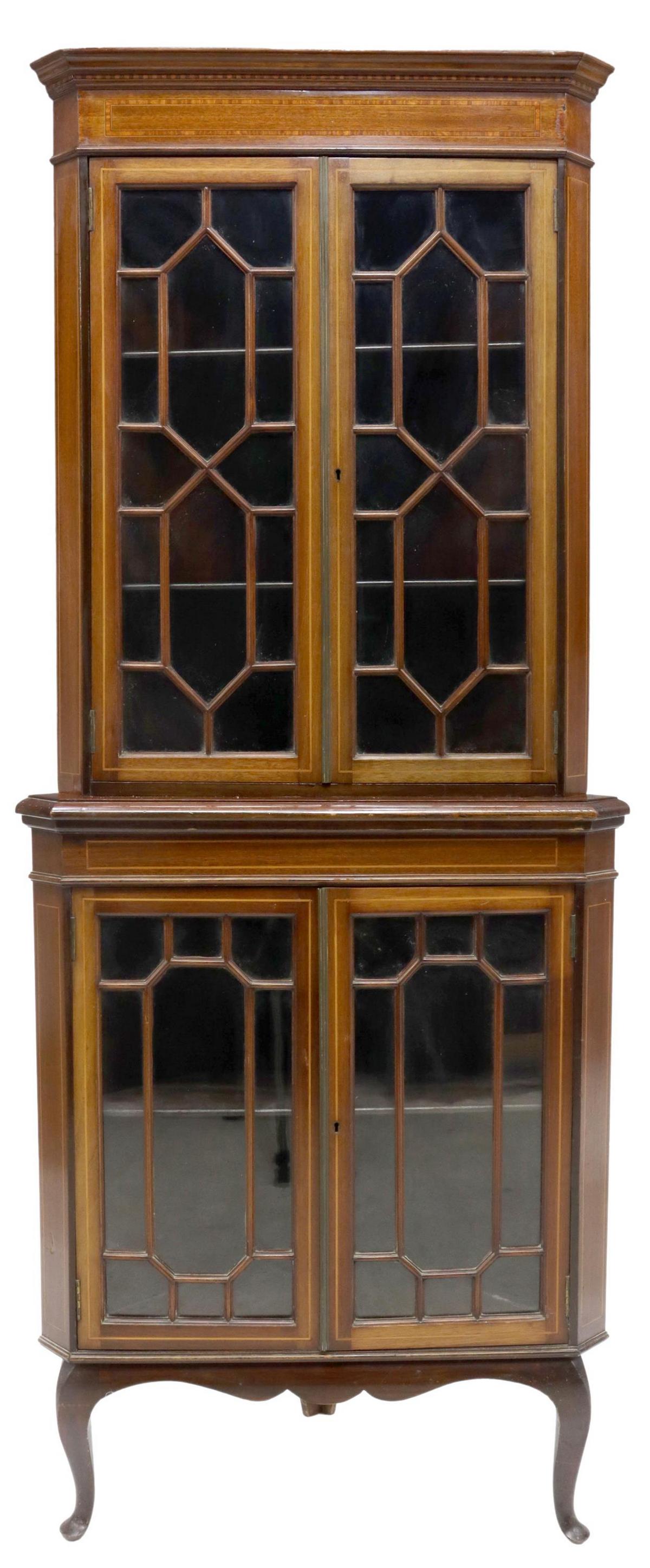ENGLISH BOWMAN BROTHERS MAHOGANY CORNER CABINET (1 of 3)