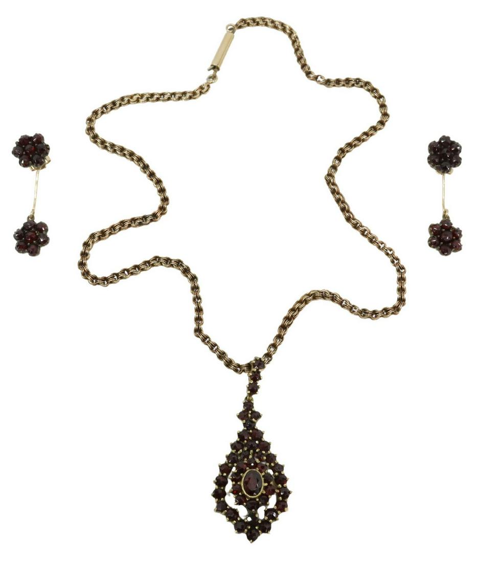 (LOT) GARNET PENDANT ON 14KT YG CHAIN & EARRINGS (1 of 5)