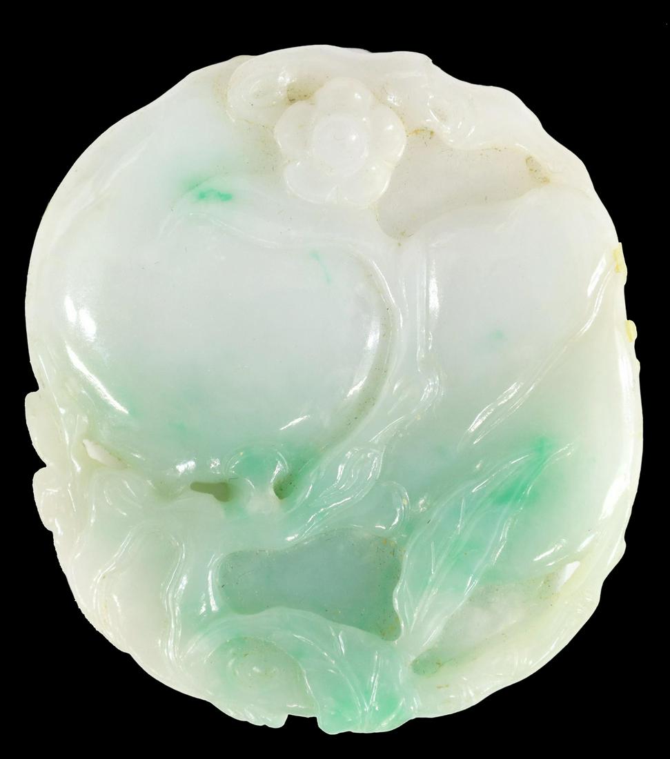 CHINESE CARVED JADE ORNAMENT PENDANT (1 of 2)