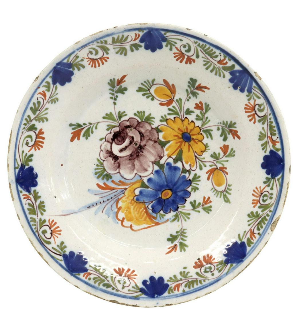 DELFT POLYCHROME FAIENCE PLATE, LATE 18TH C. (1 of 2)