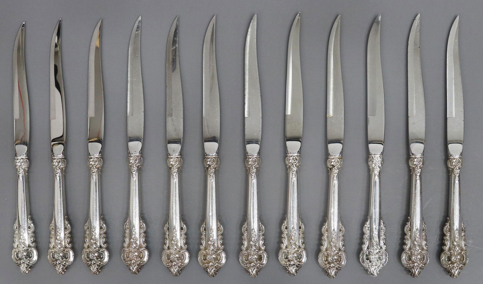 (12) WALLACE GRANDE BAROQUE STERLING STEAK KNIVES (1 of 3)