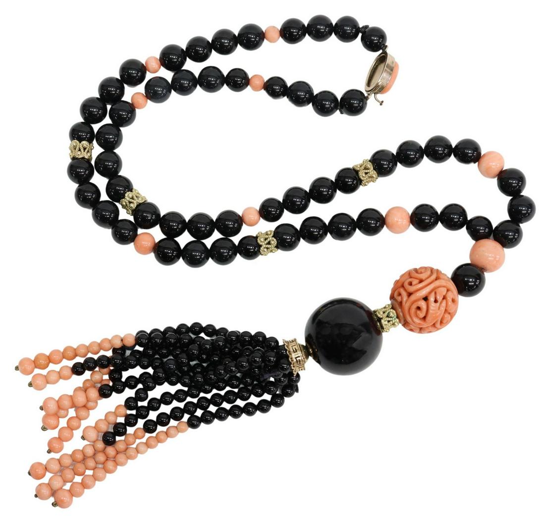 ESTATE ART DECO STYLE CORAL & BLACK ONYX NECKLACE (1 of 4)