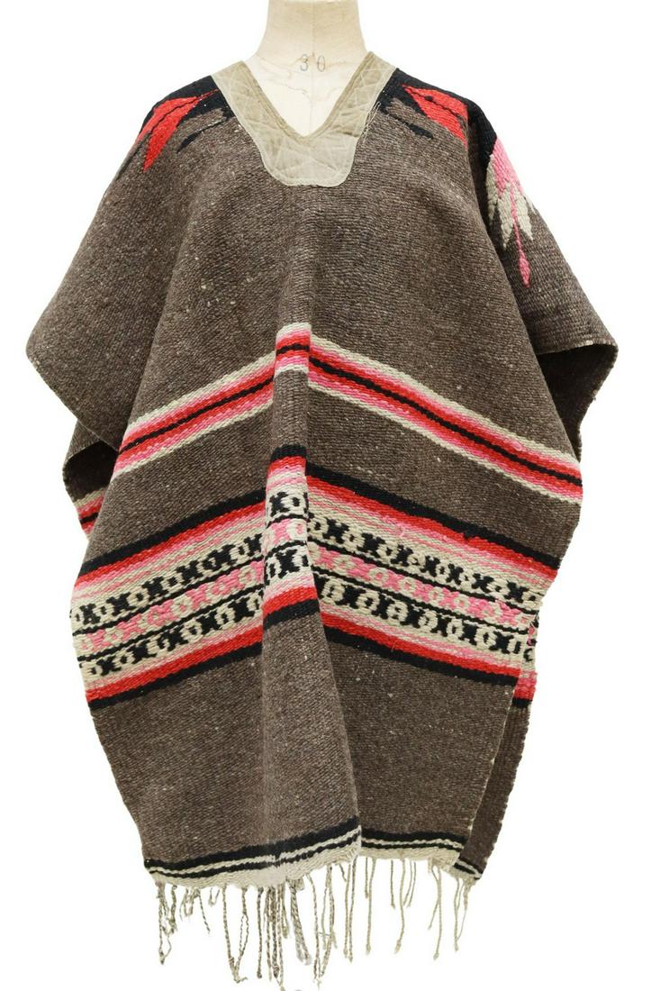 MEXICAN SERAPE WOOL PONCHO (1 of 5)