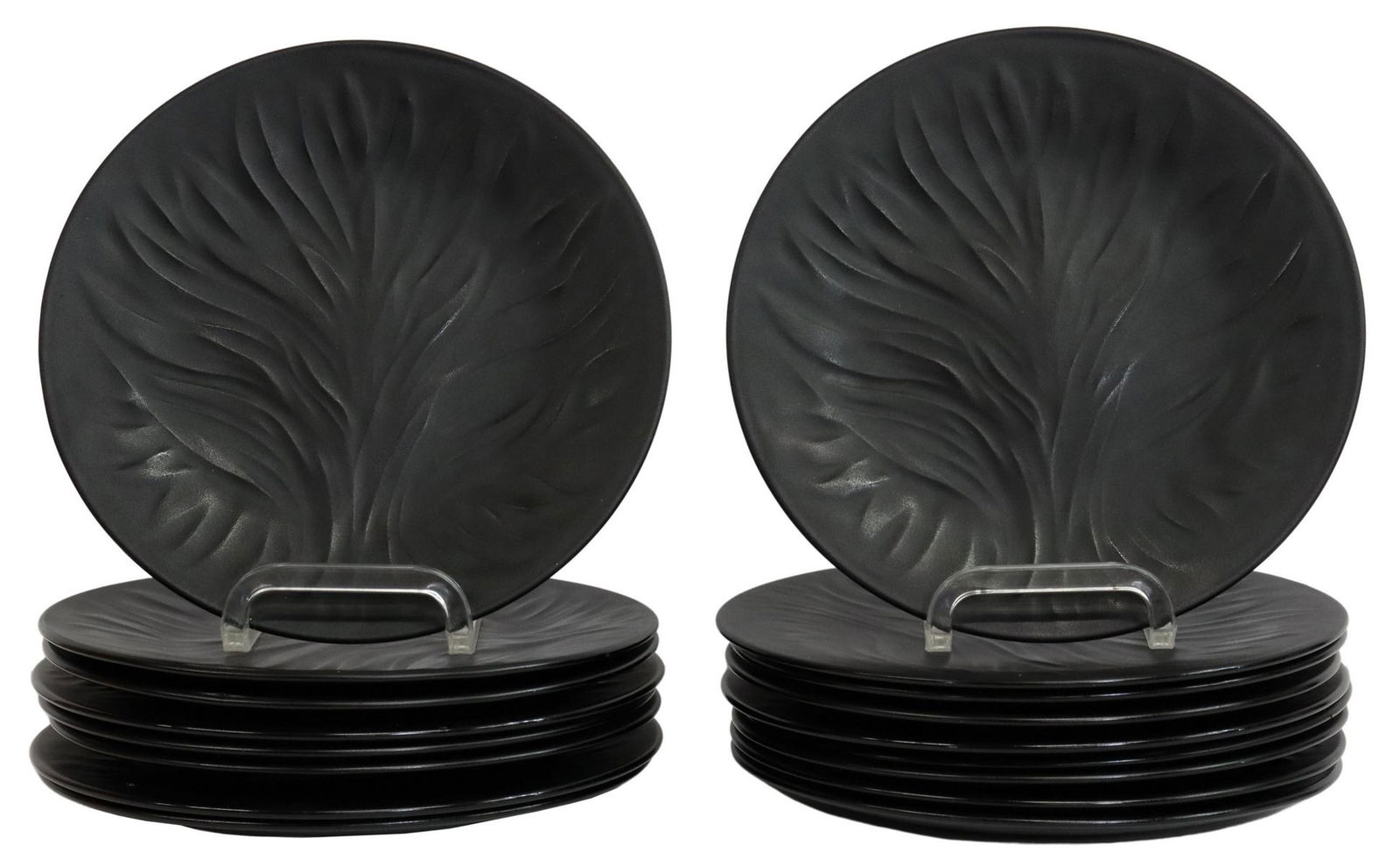 17) LALIQUE 'ALGUES' BLACK FROSTED LUNCHEON PLATES (1 of 3)
