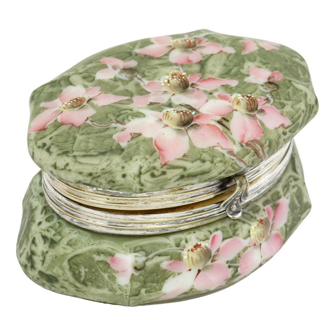 VICTORIAN C.F. MONROE KELVA GLASS DRESSER BOX (1 of 6)