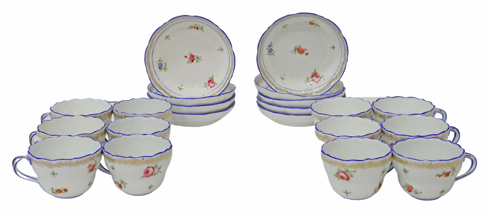 (21) MEISSEN 'SCATTERED FLOWERS' TEACUPS & SAUCERS (1 of 3)
