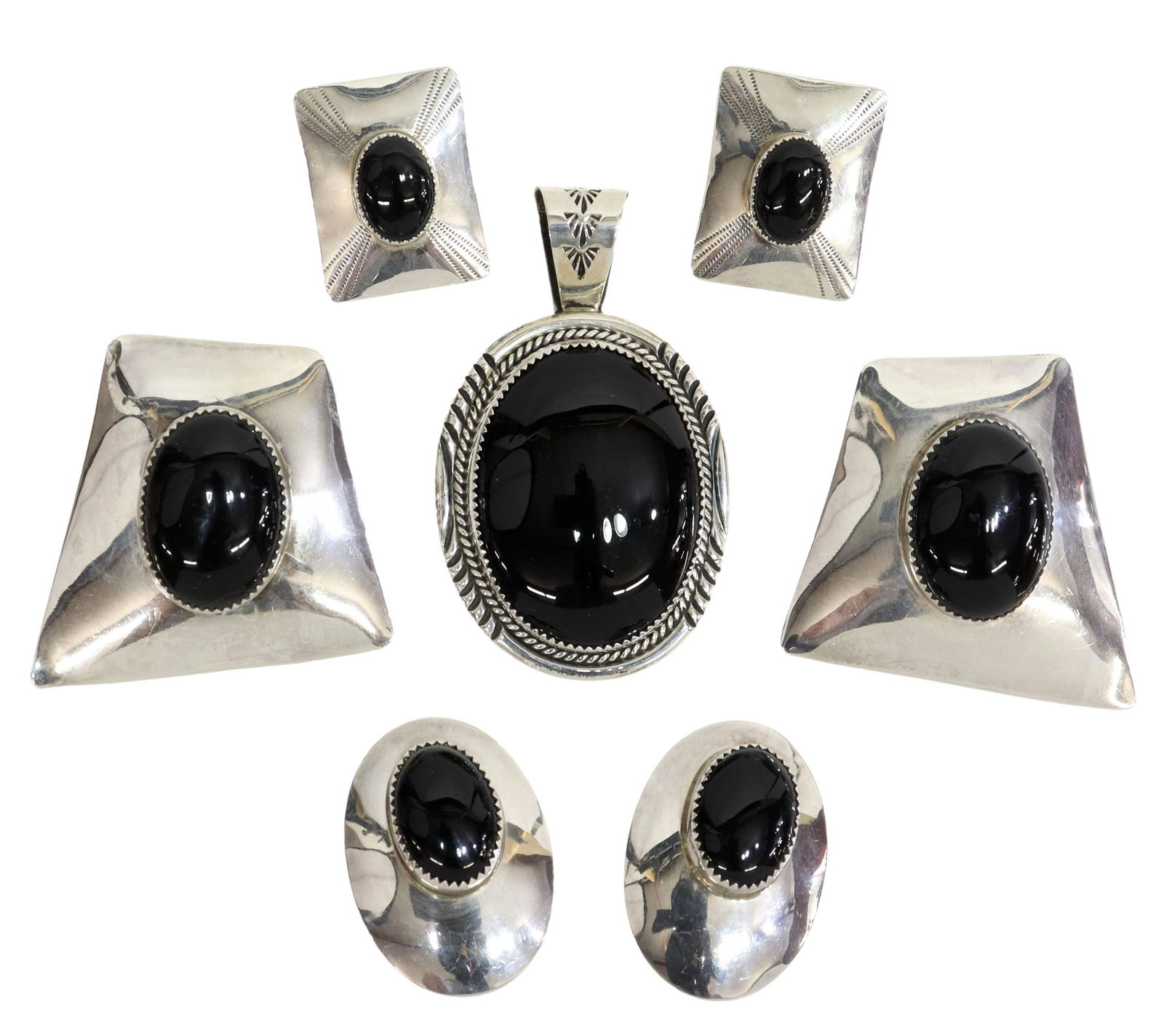 LOT) NATIVE AMERICAN & OTHER STERLING ONYX JEWELRY (1 of 5)
