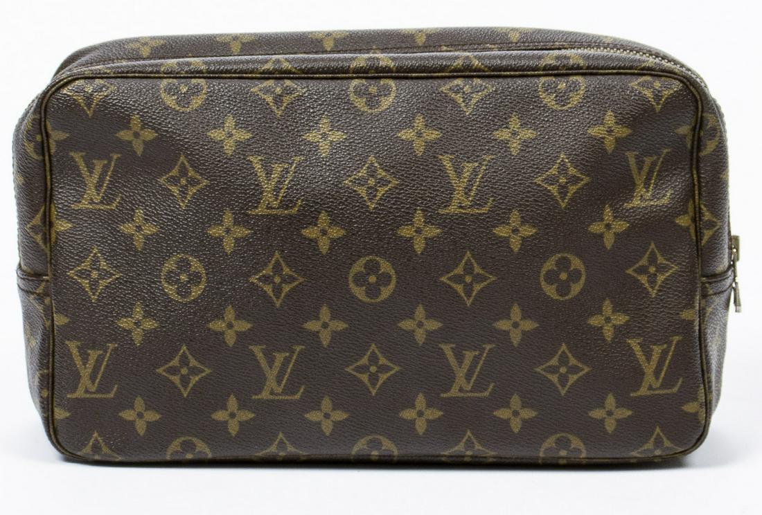 LOUIS VUITTON GM MONOGRAM CANVAS TOILETRY POUCH (1 of 7)