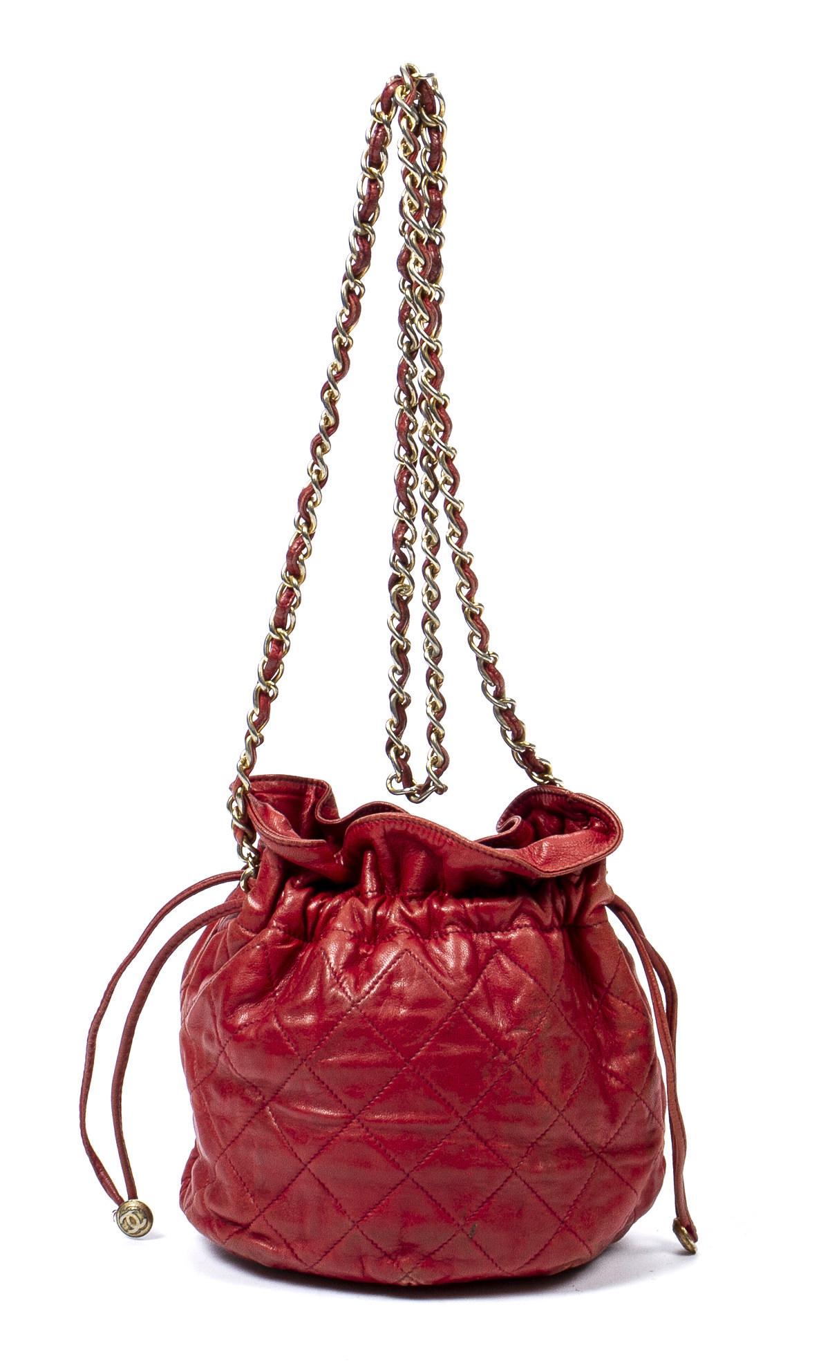 CHANEL RED QUILTED LEATHER DRAWSTRING HANDBAG (1 of 7)