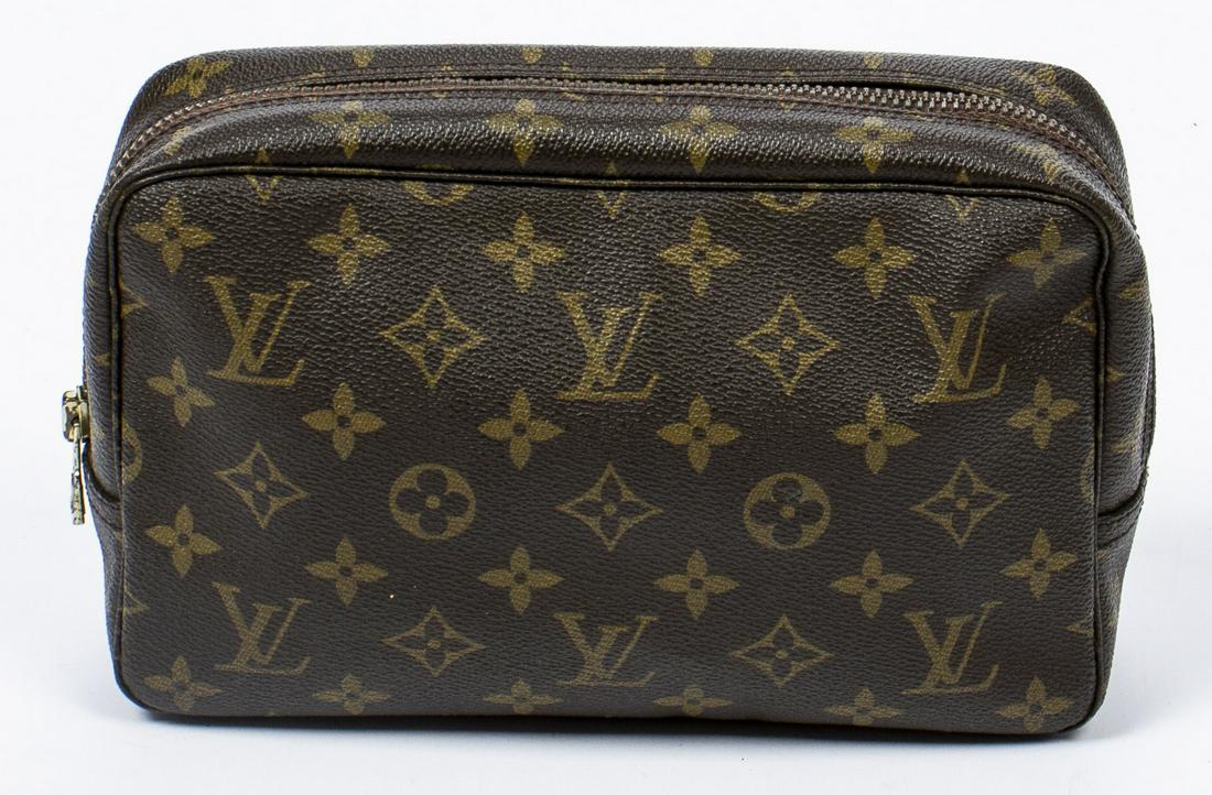 LOUIS VUITTON PM MONOGRAM CANVAS TOILETRY POUCH (1 of 7)