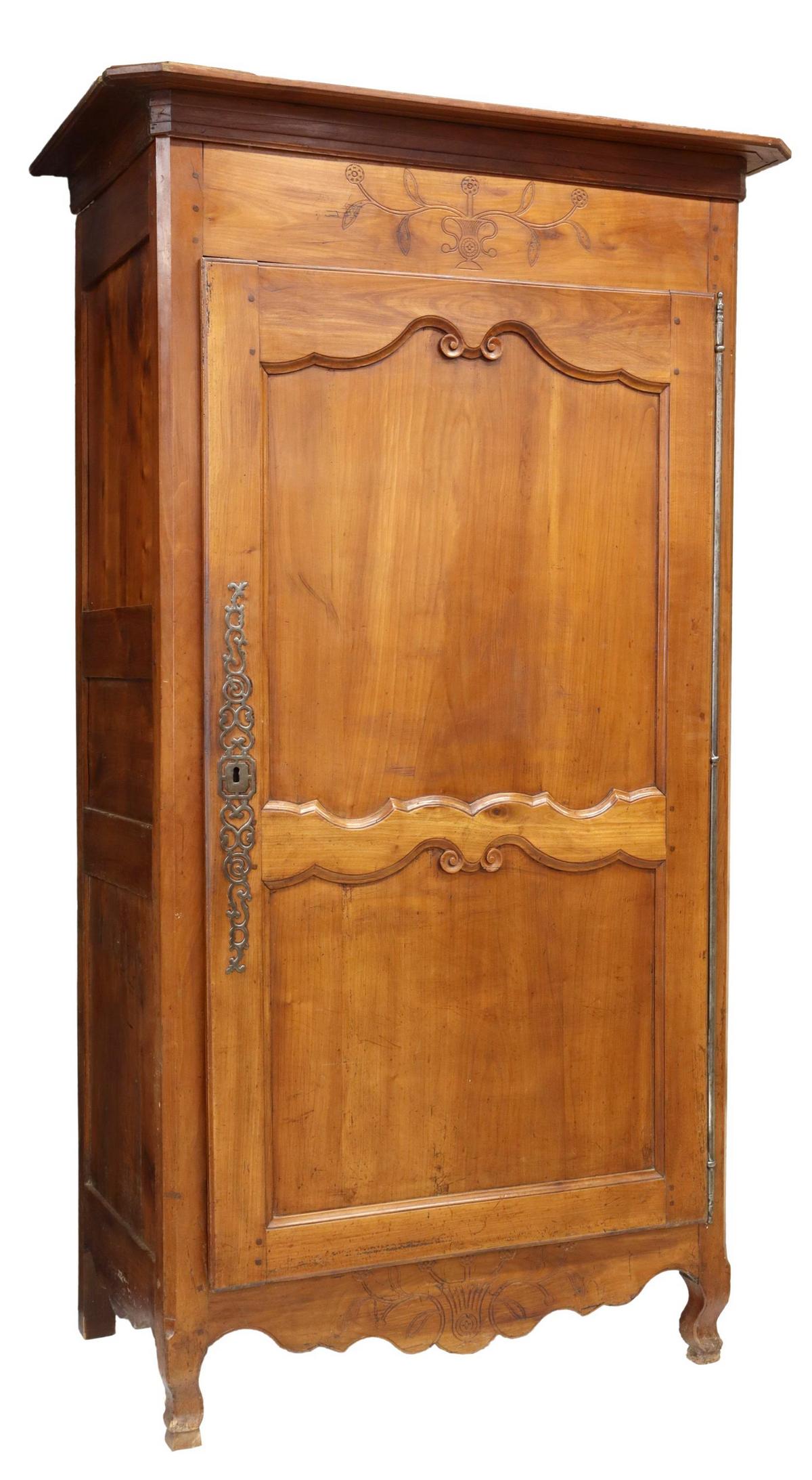 FRENCH PROVINCIAL FRUITWOOD BONNETIERE (1 of 5)