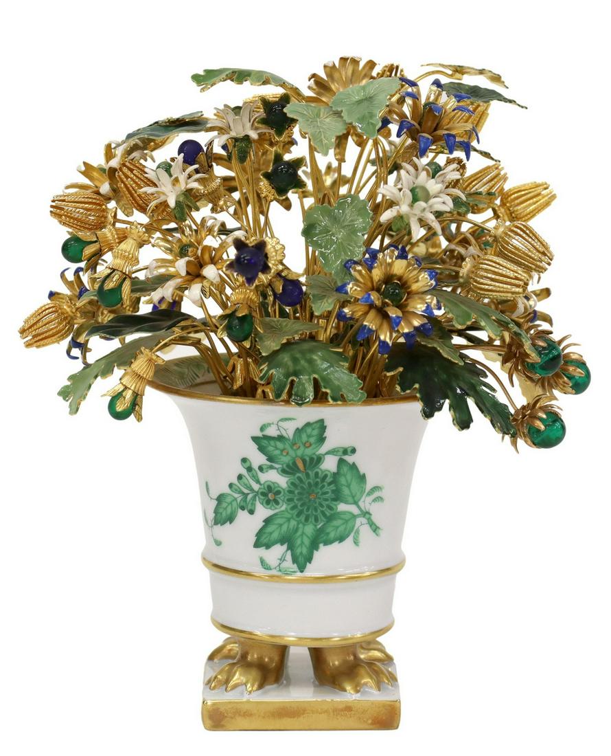 JANE HUTCHESON FLEURS DES SIECLES IN HEREND VASE (1 of 4)