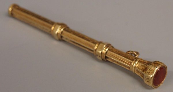 VICTORIAN ENGRAVED GOLD PLATED PEN/PENCIL
