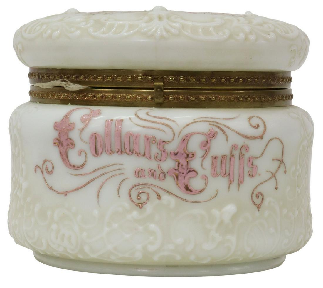 VICTORIAN WAVE CREST OPAL GLASS COLLARS CUFFS BOX (1 of 4)