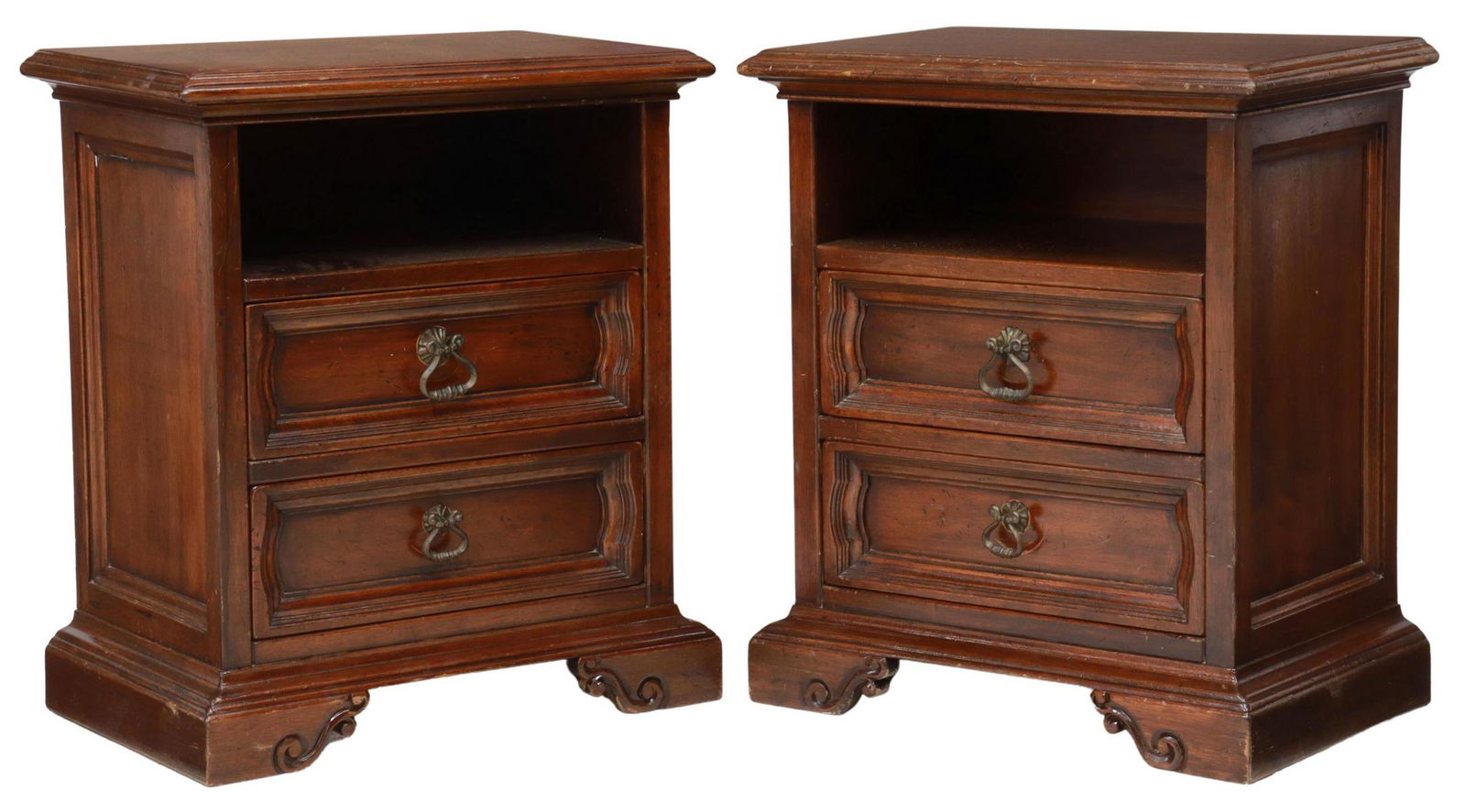 (2) ITALIAN BAROQUE STYLE WALNUT NIGHTSTANDS (1 of 5)