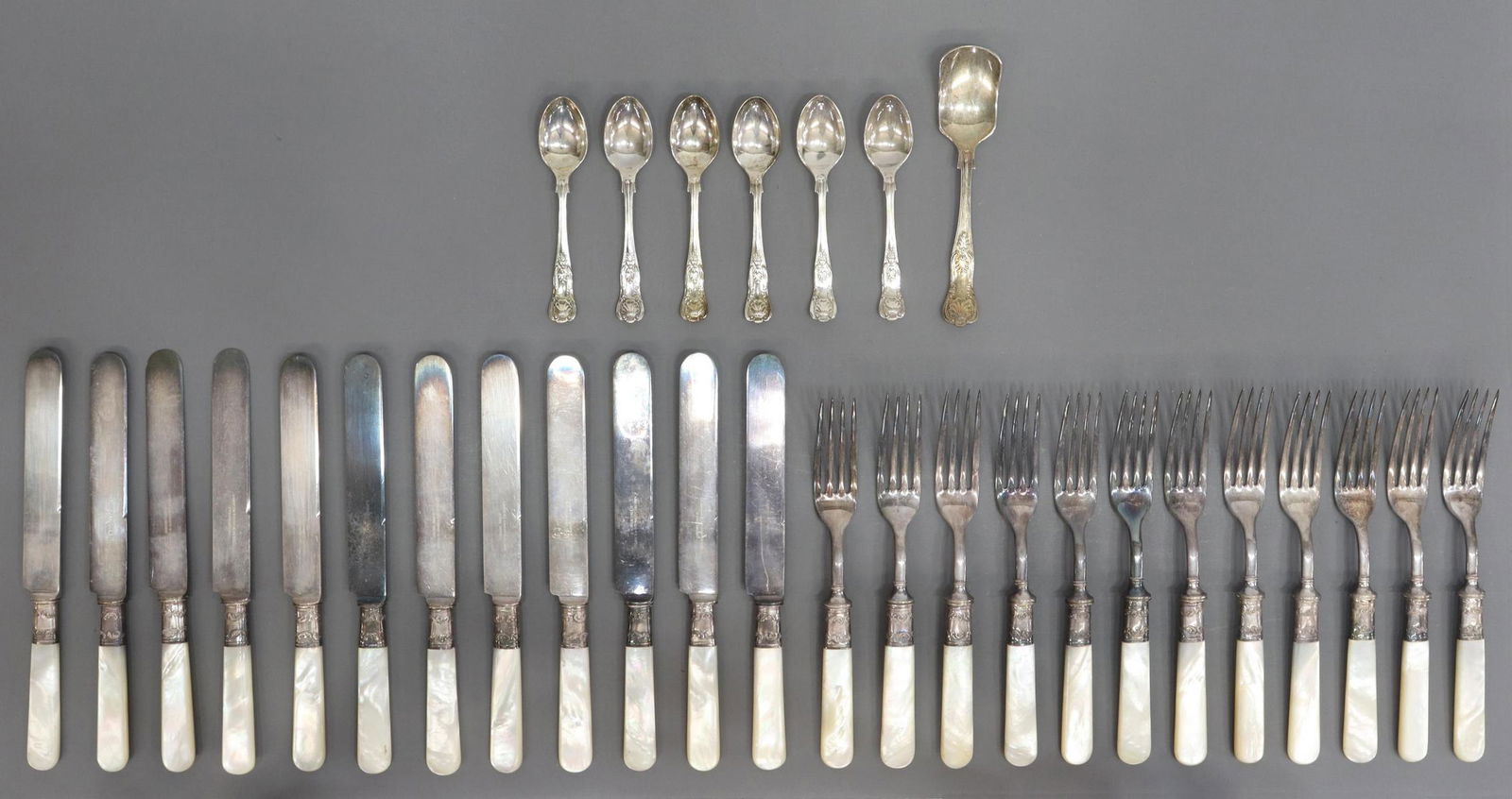 (31) STERLING & MOTHER OF PEARL HANDLED FLATWARE (1 of 5)