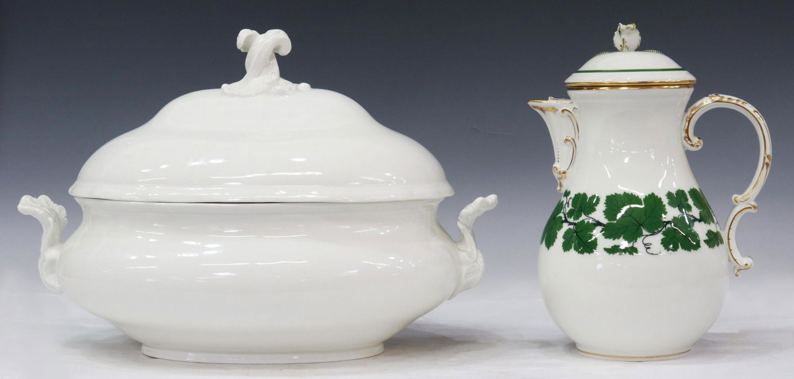 (2) MEISSEN TUREEN & FULL GREEN VINE COFFEE POT (1 of 6)