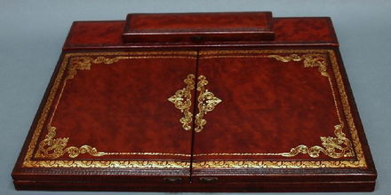 31 Italian Gilt Embossed Leather Desk Set Horchow Sep 25 2010