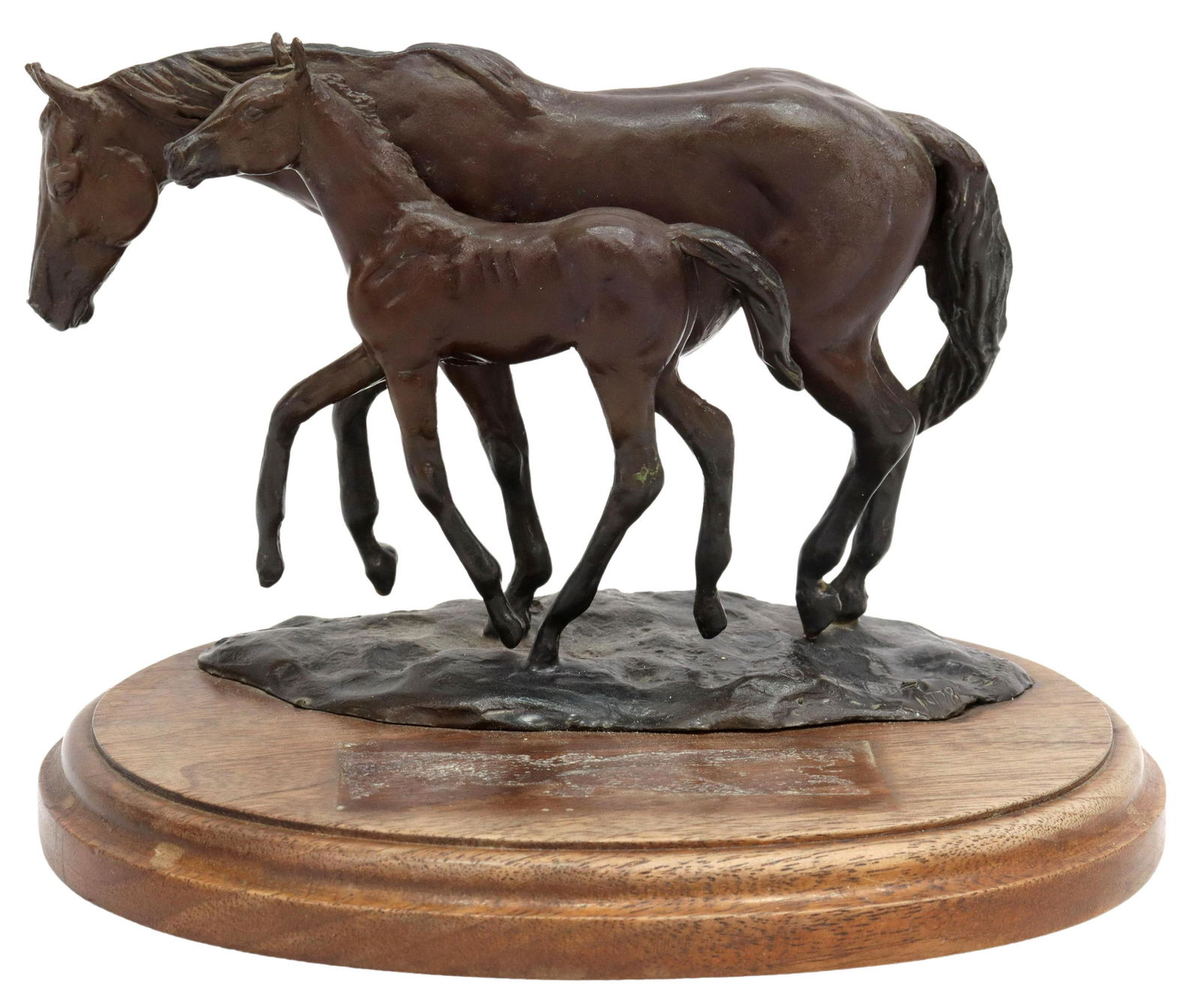 NINA KAISER (ATTRIB) THOROUGHBREDS BRONZE, 1978: Patinated bronze sculpture, Mare and Foal Thoroughbreds, unsigned, attributed to Nina Kaiser (American, 20th/ 21st c.), mounted to rotating wood base, marked CTBA 1978 (California Thoroughbred Breeder