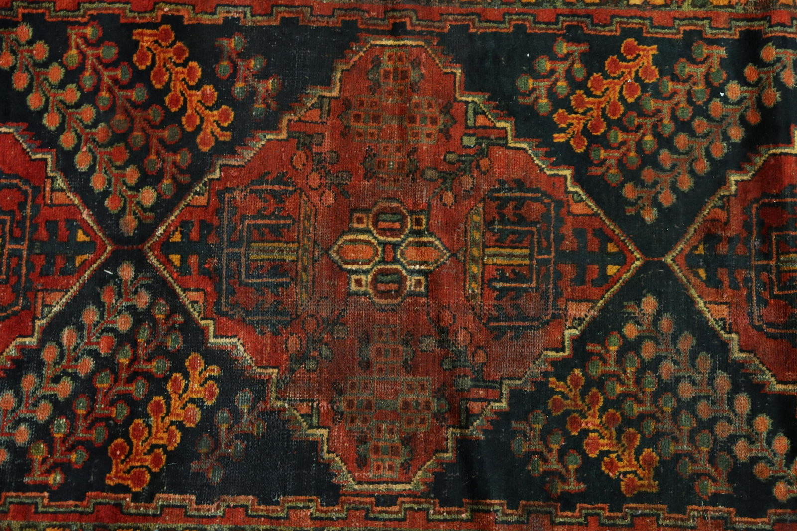 HAND-TIED PERSIAN BAKTIARI RUG/RUNNER, 10'3"X3'6" (1 of 3)