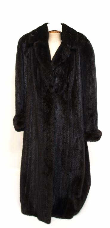 KOSLOWS FURS FULL LENGTH MINK COAT, CUFF SLEEVES: Koslows Furs full length mink coat with cuff sleeves, 13.5" at shoulders, 53"l; 5.25lbs