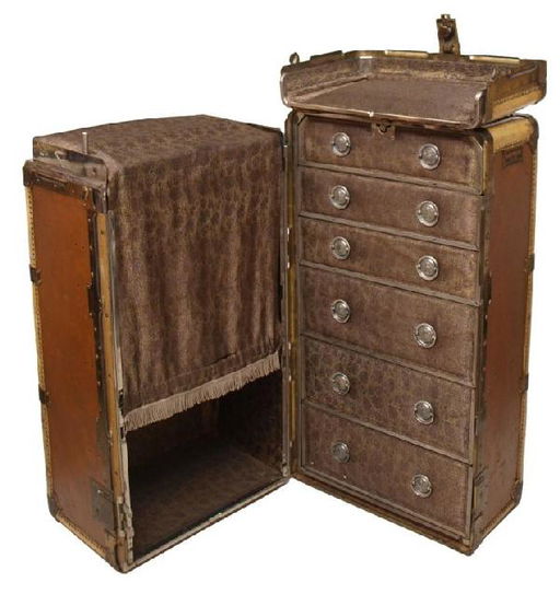 230 Extraordinary Hartmann Wardrobe Steamer Trunk Nov 21 2010