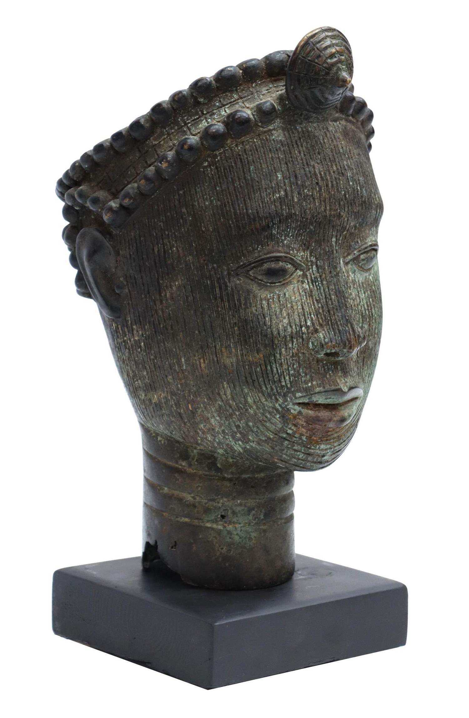 AFRICAN BRONZE HEAD OF AN ONI, IFE YORUBA PEOPLE (1 of 5)