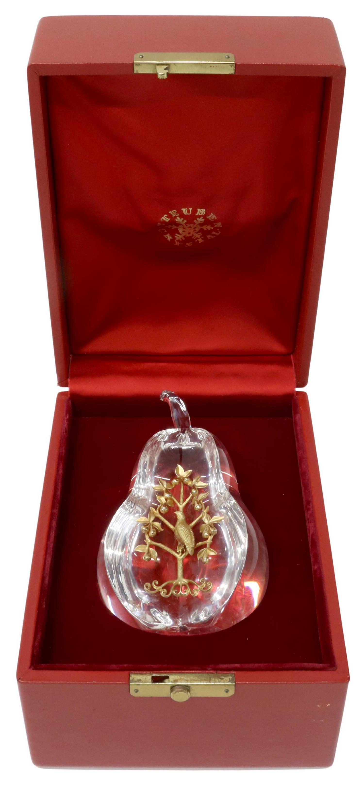 STEUBEN GLASS PARTRIDGE PEAR TREE PAPERWEIGHT BOX: Steuben colorless art glass paperweight/ sculpture, Partridge in a Pear Tree, designed by Lloyd D. Atkins (American, 1922-2002), c.1968, 18kt yellow gold partridge perched in a pear tree, surrounded b