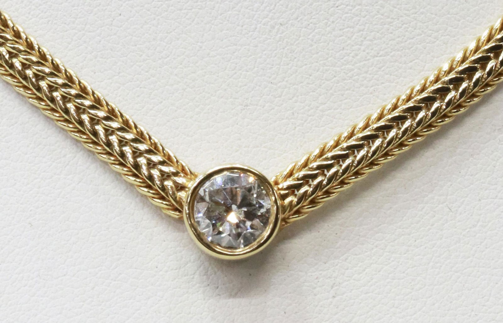 ESTATE 14KT GOLD 1.26CT DIAMOND SOLITAIRE NECKLACE (1 of 4)