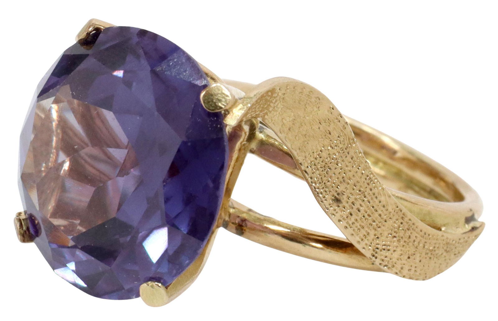 ESTATE 14KT SYNTHETIC COLOR CHANGE CORUNDUM RING (1 of 4)