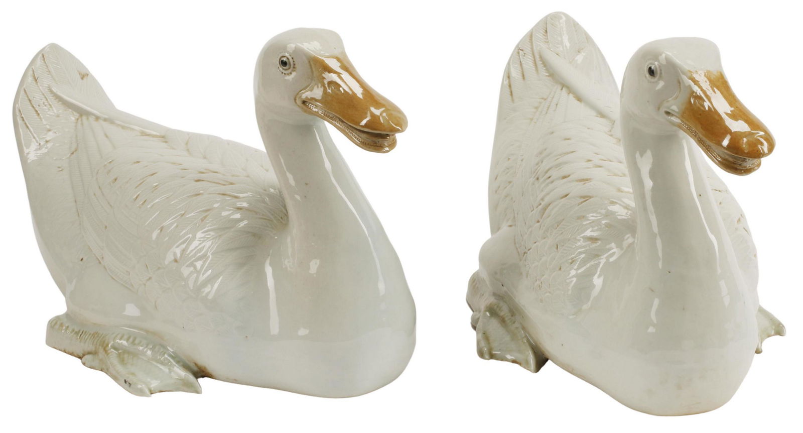 (2) CHINESE EXPORT STYLE PORCELAIN DUCKS (1 of 4)