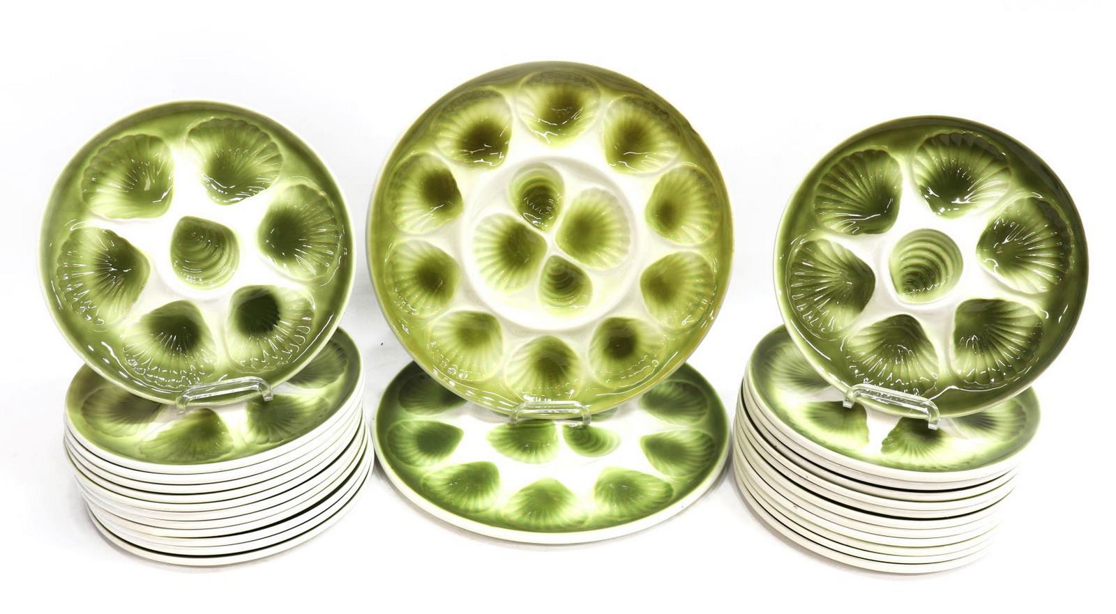 (26) FRENCH MOULIN DES LOUPS MAJOLICA OYSTER SET (1 of 3)