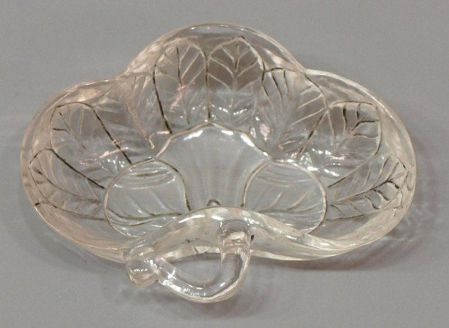 SMALL 18TH C. MUGHAL ROCK CRYSTAL LEAF FORM DISH: Unusual Mughal rock crystal bowl, late 18th c., foliated form with curved stem, engraved leaf motif, 2.75"w, 2"d, .25lbs*Provenance: From a private collection* Start Price: $300.00