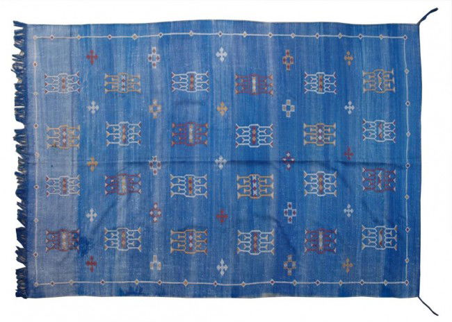 MOROCCAN HAND WOVEN KILIM RUG / WALL HANGING: Hand woven Moroccan kilim, suitable for wall hanging or floor use, 10'2"l, 6'2"w, 12lbs Start Price: $100.00