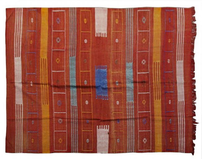 MOROCCAN HAND WOVEN KILIM RUG / WALL HANGING: Hand woven Moroccan kilim, suitable for wall hanging or floor use, 9'l, 5'8"w, 9.5lbs Start Price: $100.00