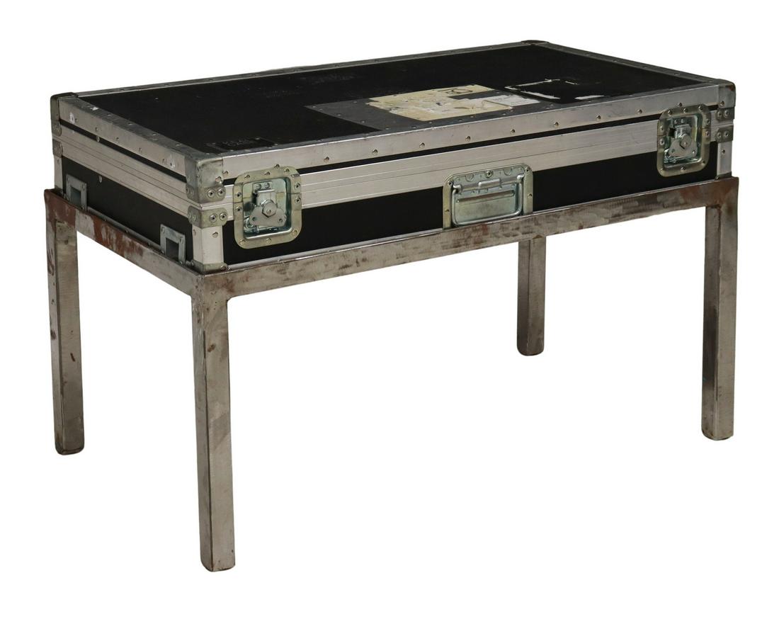 KEAL ROAD CASE STEEL COFFEE TABLE (1 of 5)