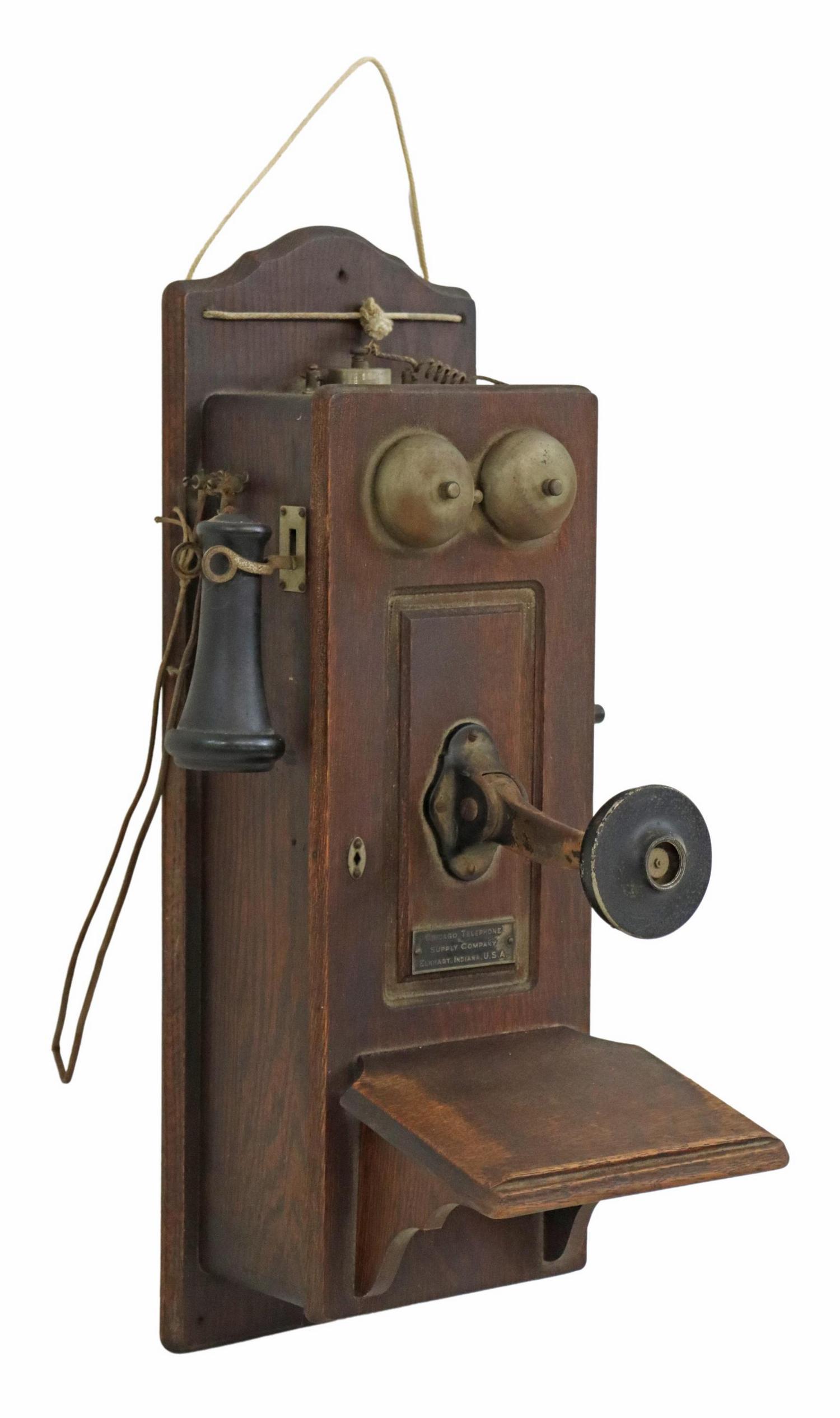 CHICAGO TELEPHONE SUPPLY CO. OAK CRANK TELEPHONE (1 of 6)