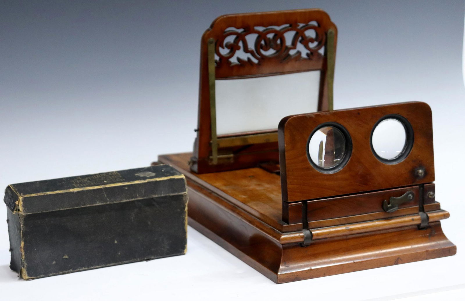 MAHOGANY STEREOSCOPE VIEWER & STEREOGRAPH CARDS (1 of 9)