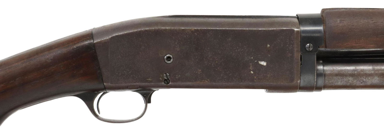 REMINGTON M10 SHOTGUN 23" BRL BAYONET LUG, SHIELD: Remington Model 10 "Trench Gun", slide action, 23" round barrel with bayonet lug and wood heat shield, marked at left receiver "Remington, trade mark, Model 10, serial number", marked at left side bar