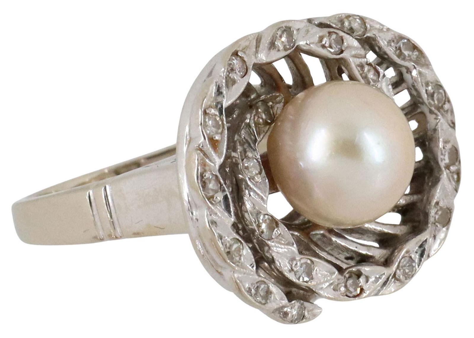 ESTATE 14KT WHITE GOLD PEARL & DIAMOND RING (1 of 5)