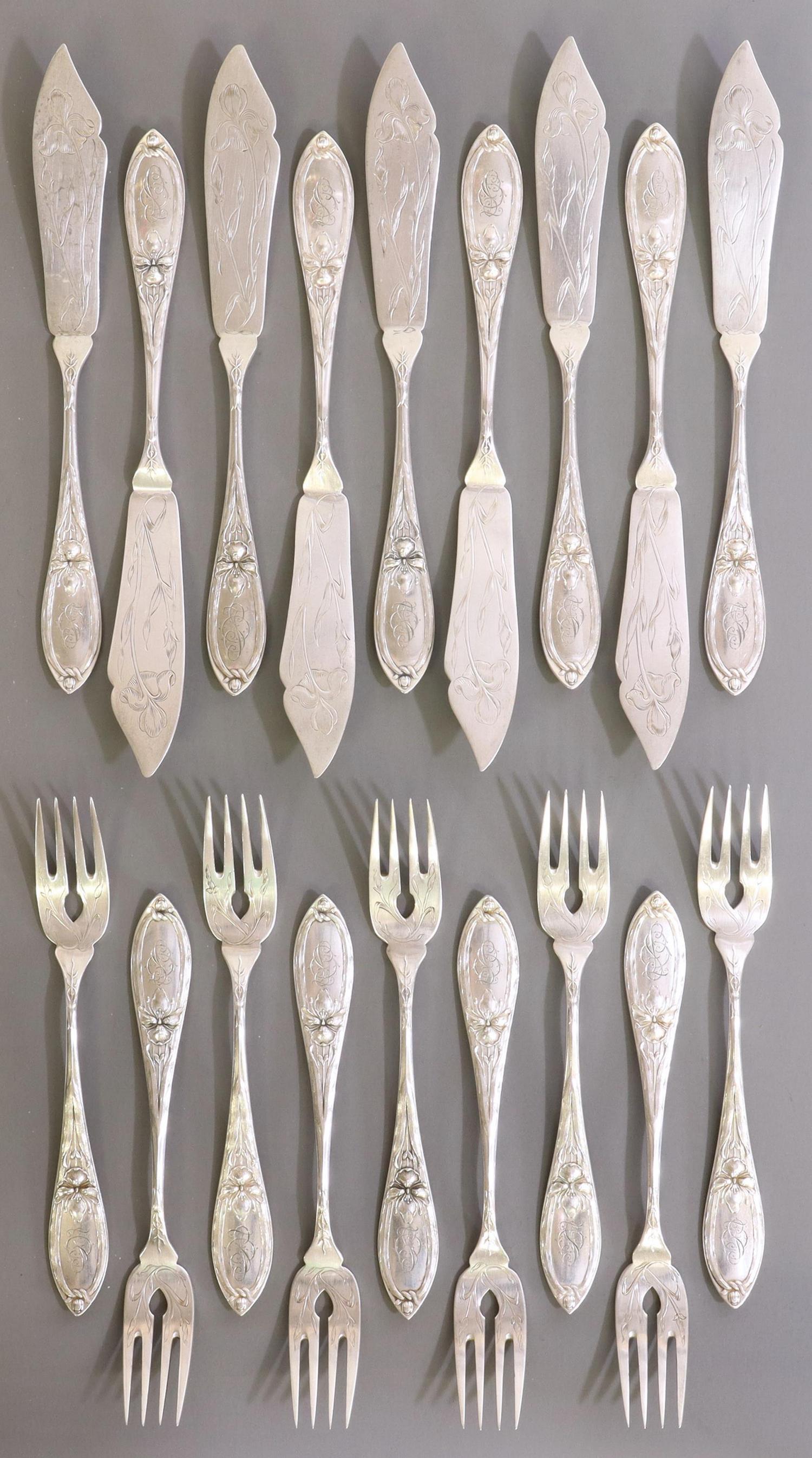 (18) KOCH & BERGFELD 800 SILVER FISH FLATWARE (1 of 3)