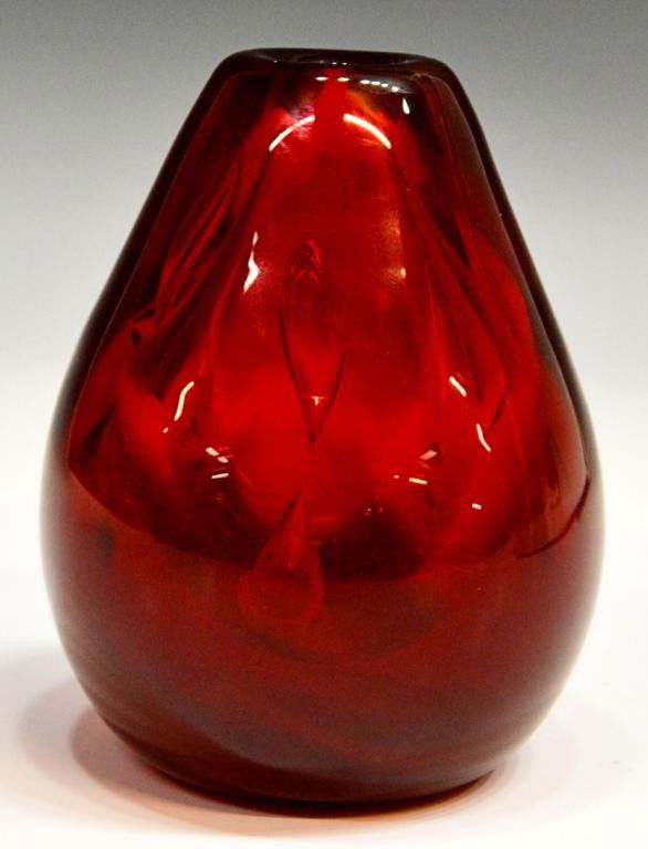 DOMINICK LABINO STUDIO ART GLASS VASE, 1974: Dominick Labino (American, 1910-1987) studio art glass sculpture,1974, flame red ariel vase of ovoid form with elongated suspended bubbles on interior, signed and dated, 5.5"h, 2.25lbs Start Price: $1